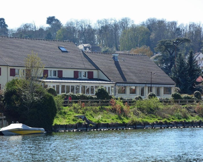 Logis Hôtel des Lacs