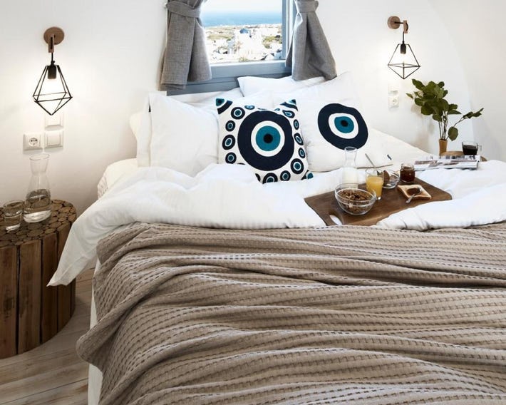 Pnoi Luxury Suites