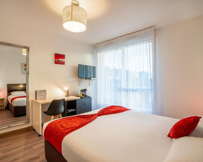 Alezan Hotel