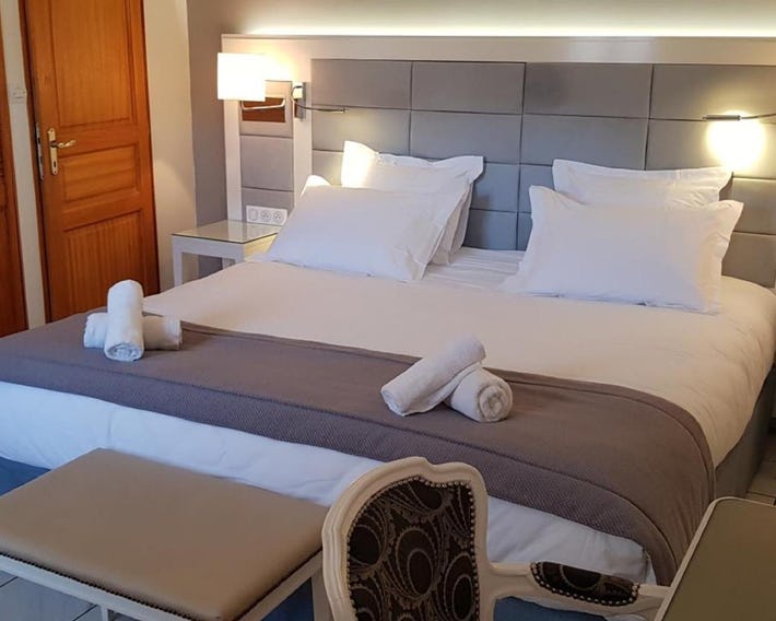 LOGIS - Hôtel & restaurant "L'envie des mets"