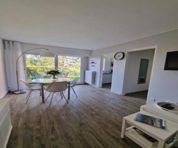 Rez-de-jardin bord de mer