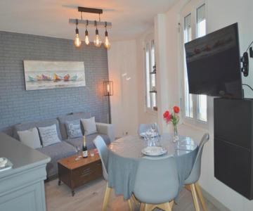 Appartement près du port centre et plage - Vue mer