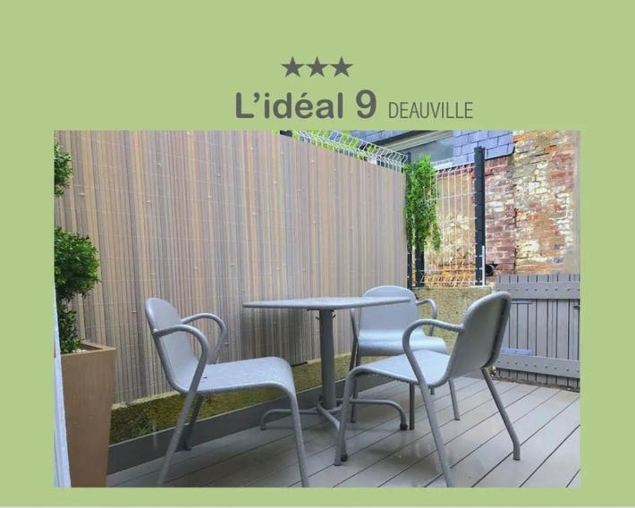 MAISONNETTE avec TERRASSE en centre-ville, NON-adaptée à tous