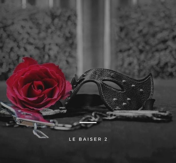 Le baiser 2 Love room du plaisir interdit