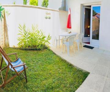 Studio à Anglet très lumineux avec jardinet