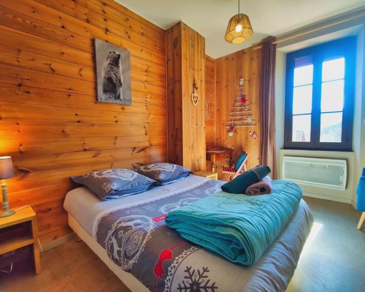 Le sapin rouge - Restaurant - bar - chambres d'hôtes