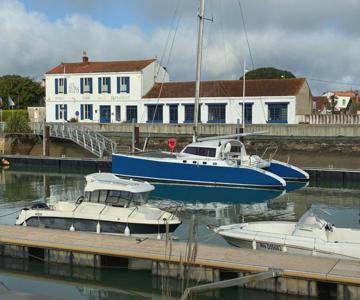 Les Bains Boyardville Hotel Et Restaurant