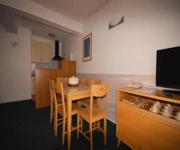 Le Chalet - Piscine - 2 Pièces Pour 6 Personnes 834