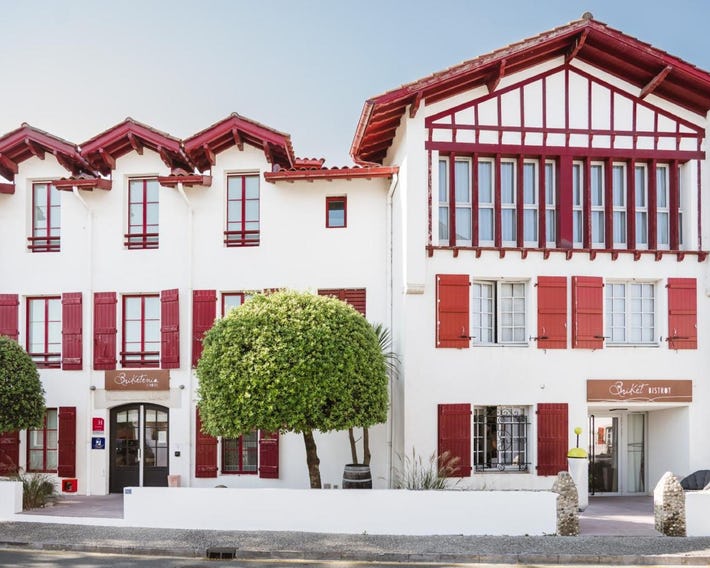 Hôtel Briketenia