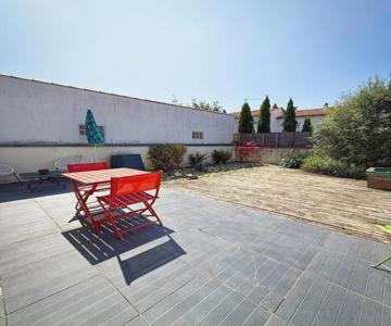Beauregard, grande terrasse et confort