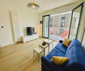 Charming New Flat With Balcony