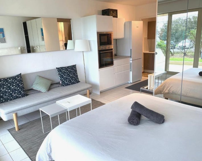 g La Corniche • Grand Studio, Piscine & Parking