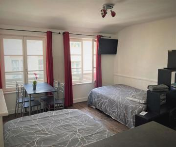 STUDIO double dans centre de LIMOGES WIFI