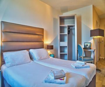 Adonis Hotel Bayonne