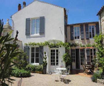 Le Clos Des Treilles