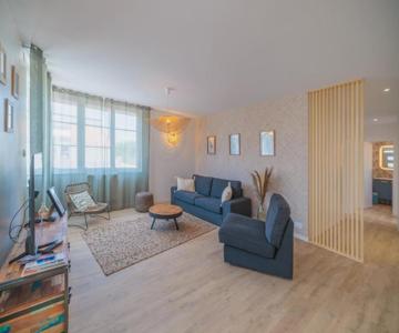 Appartement avec patio au centre de Royan, proche plage et marché, parking