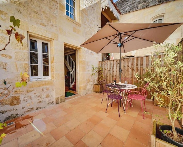Logis Loiseau avec terrasse