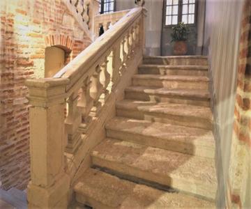 PIED A TERRE DE CHARME - 80 m2 - Hyper centre - Parking