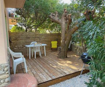 studio, jardin, parking à 100 m de la plage