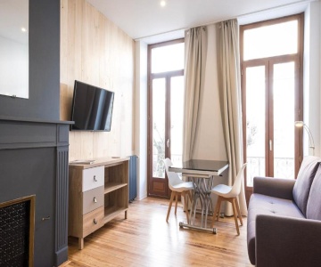 Studio Neuf, Charme De L'ancien, Avec Balcon - 3 étoiles, 4 Diamants