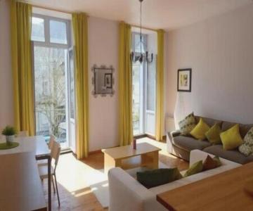 Funky, affordable mountain apartment
