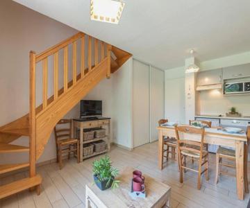 Charmant Duplex pour 6 personnes avec parking à Bourisp - FR-1-296-301