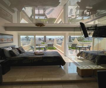 Glamour Golden Suite
