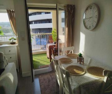 Studio centre port,piscine et parking sous terrain