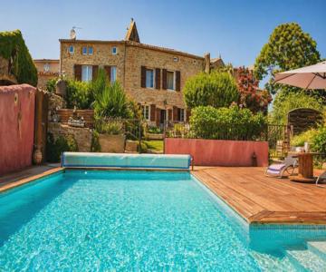 Domaine du Prieuré avec Piscine Ancien Couvent & Presbytère