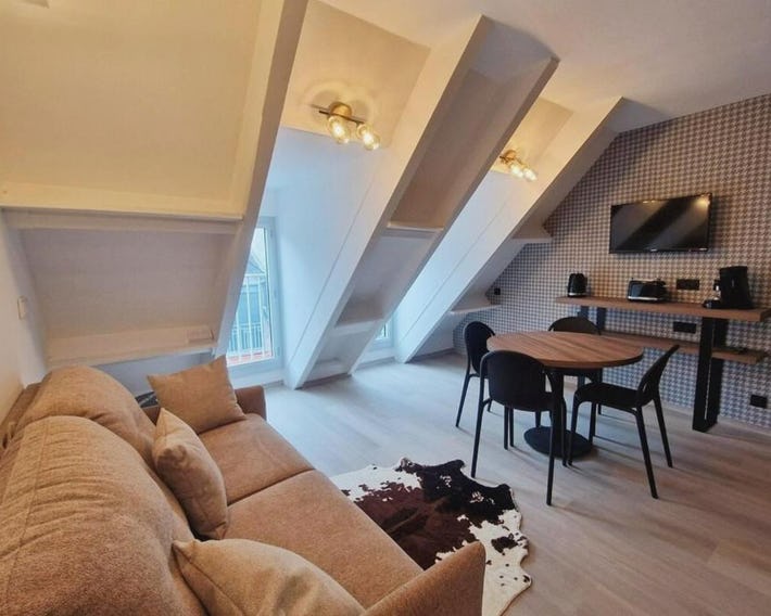 Studio avec parking privé au pied des télécabines, WIFI et DRAPS,LINGE inclus