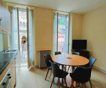 Appartement Cauterets, 3 Pièces, 6 Personnes - Fr-1-234-142