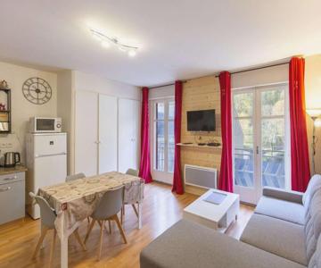 Appartement rénové 4-6 pers, centre-ville Cauterets avec balcon et wifi, à 600m des pistes - FR-1-40