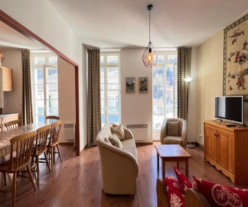 Grand T3 Centre Cauterets 6 à 8 Pers. Wifi. Balcon