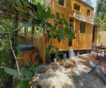 Mini Maison Tiny House Et Son Bain Nordique
