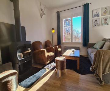 Maison familiale 5 chambres, jardin avec barbecue, parking