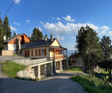 Chalet Rez-de-jardin De 75m2 Entièrement Rénové