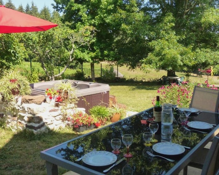 Gîte l'Orée du bois - maison individuelle avec jacuzzi privé