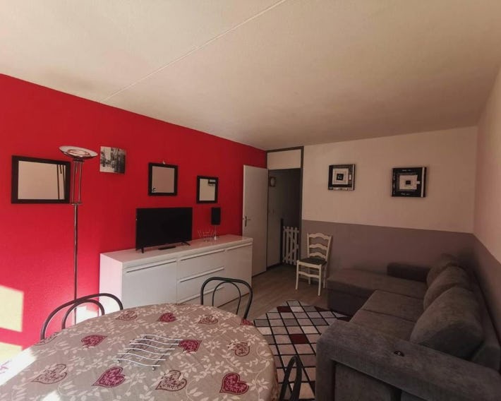 Appartement 6 pers. face aux pistes, balcon sud, TV, cuisine équipée, ski-in/ski-out, La Mongie