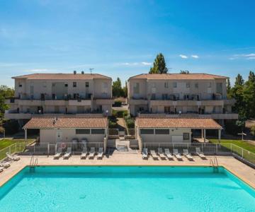 Cap Camargue A N 08 - 2p4