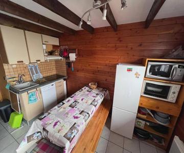 Chalet semi-mitoyen avec vue sur lac et montagnes - FR-1-593-107