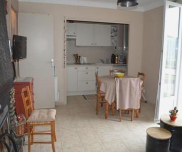 Appartement T2 au pied des pistes avec parking privé - FR-1-593-79
