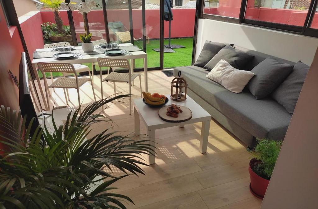 Air-conditioned flat with terrace - Private & independent - Lourdes