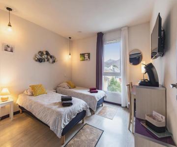 Tithome 1 - Gare, Centre Ville, Vue Montagne Et Château