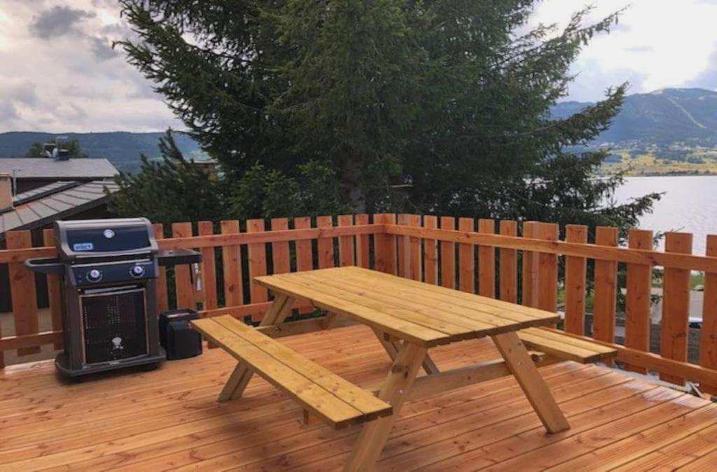 Chalet Au Bord Du Lac De Matemale