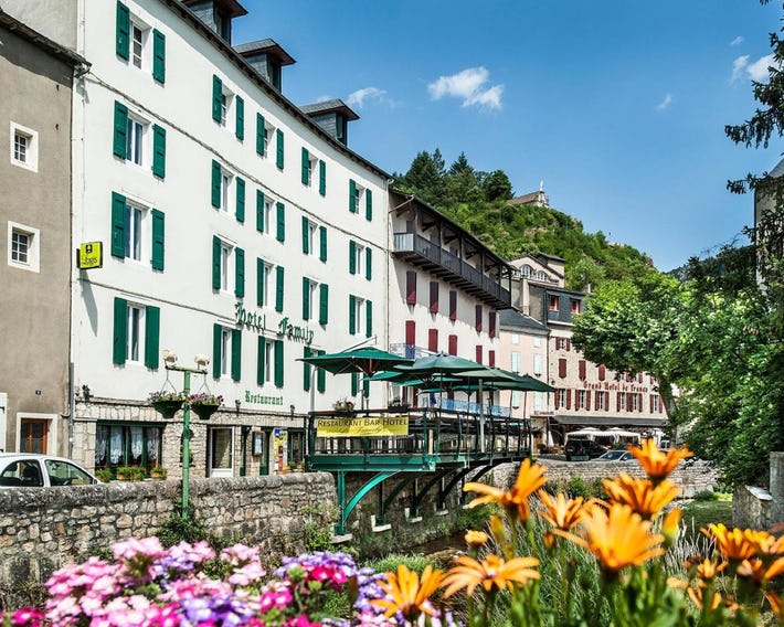 Logis Hotel Restaurant Family & Spa