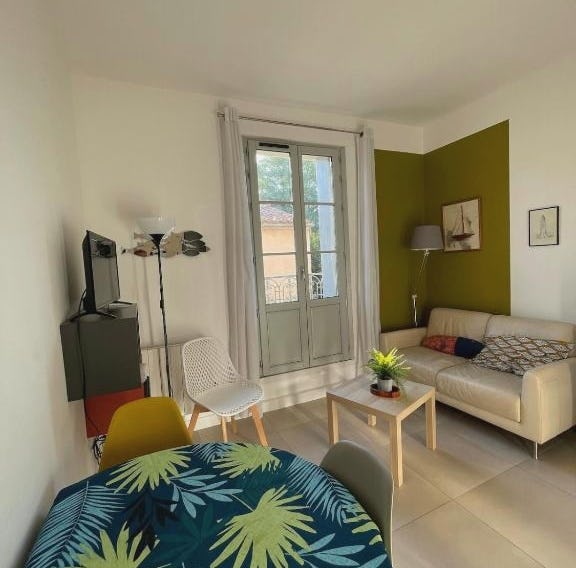 P3, 2 bedrooms, quiet, Montpellier city center