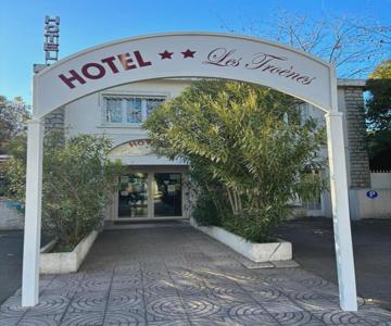 Hôtel Les Troènes