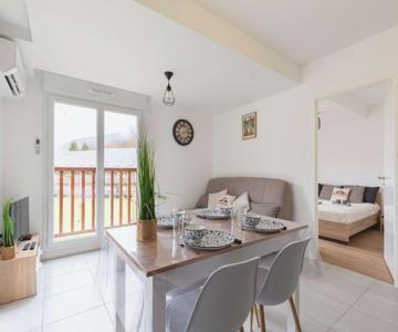 Appartement cosy avec terrasse et WIFI à Saint-Lary - FR-1-296-540
