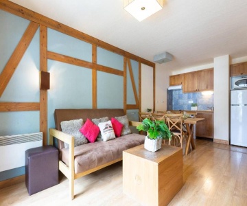 Appartement Saint-lary-soulan, 4 Pièces, 10 Personnes - Fr-1-296-411