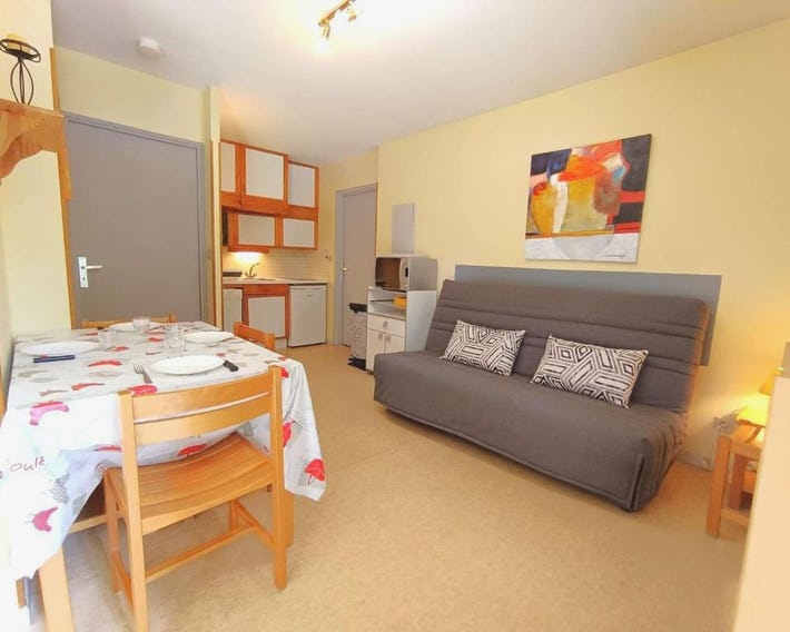T2 Cabine avec Balcon au Coeur des Thermes - 6 Pers, Parking, Proche Télécabines, Equipé Tout Confor